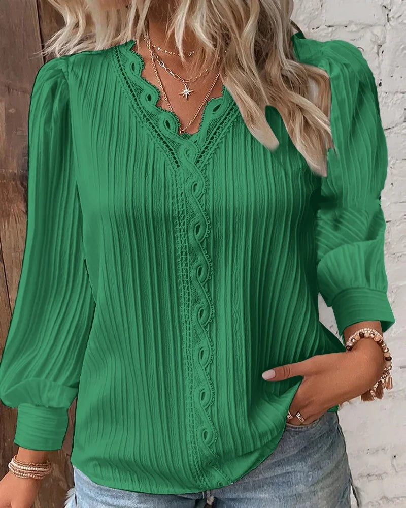 BENFIERI™ | Selvie – Blus med spetskant och veck